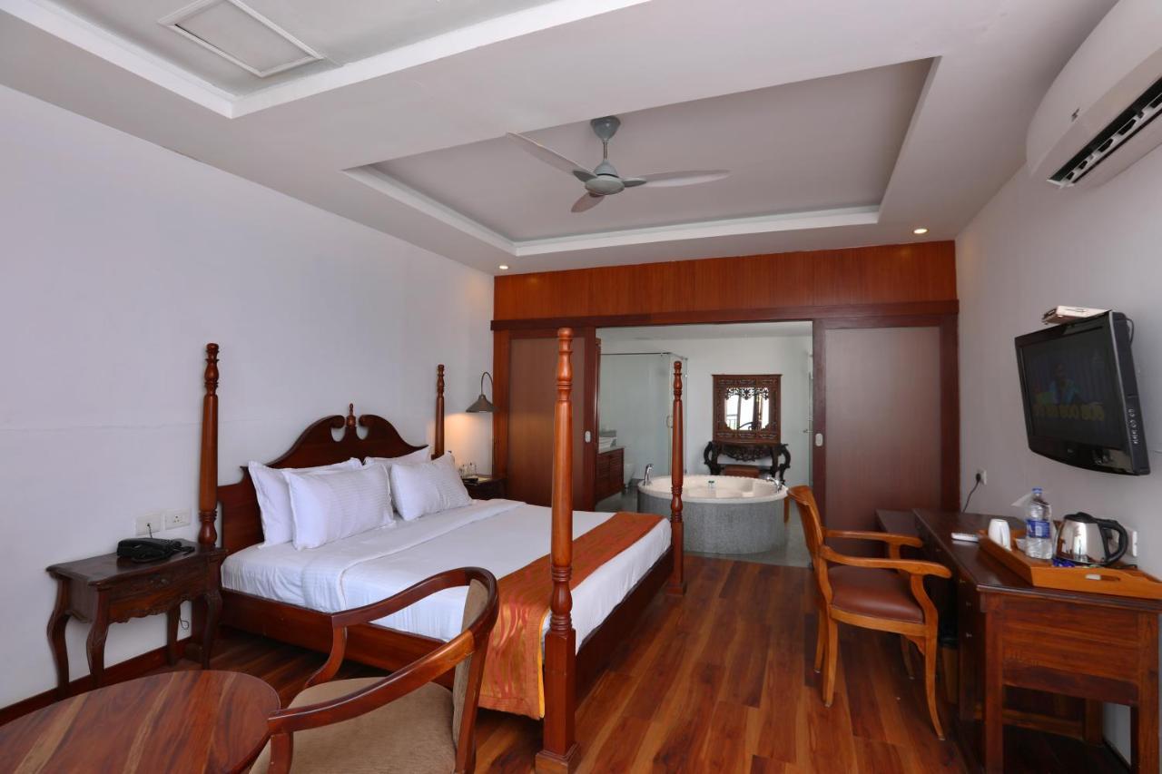 Getaway Beach Resort Kovalam Exterior foto
